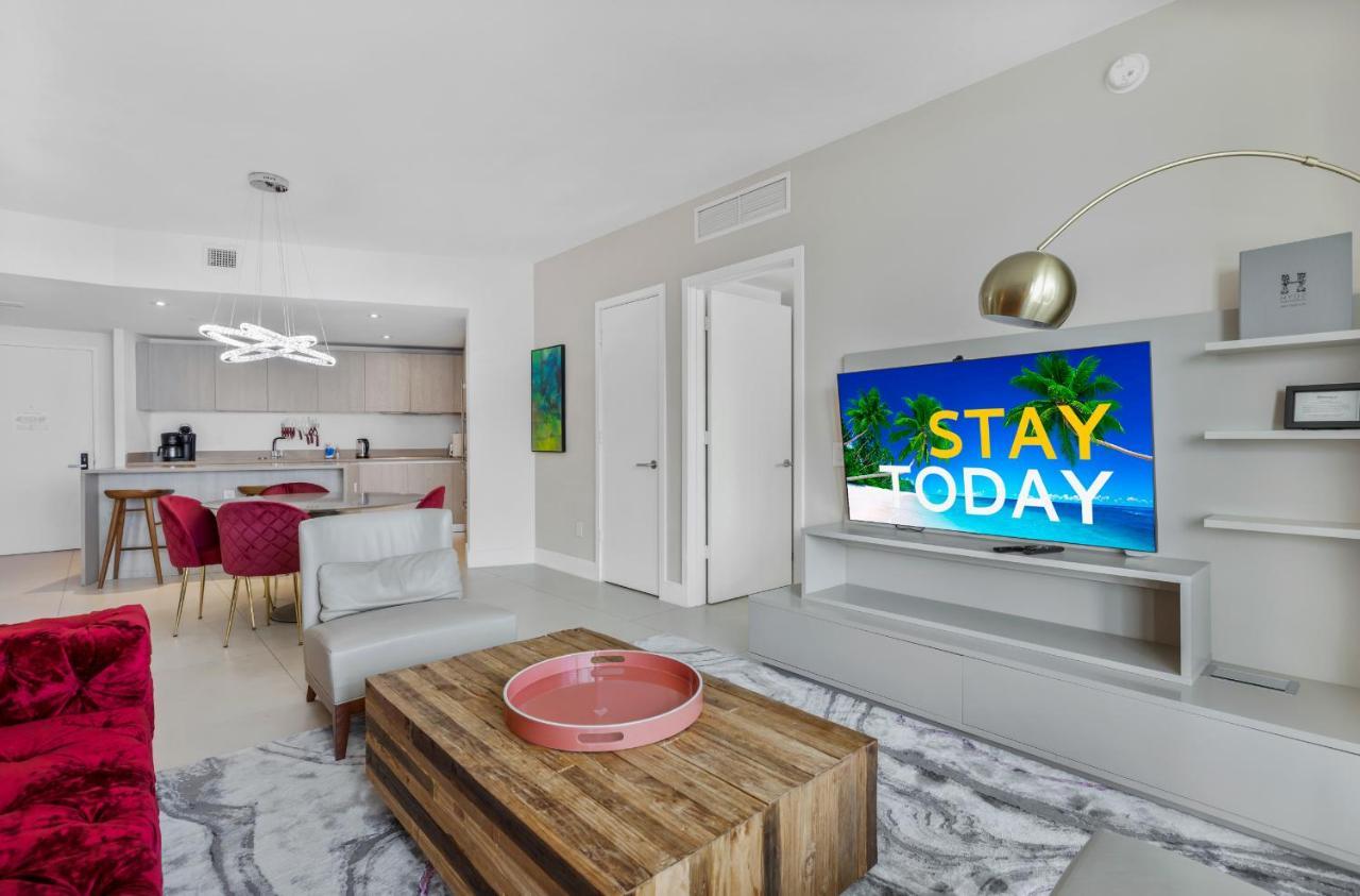 Seashore Resort - 2 Bedroom Right On The Beach Direct Ocean-View With Amenities On The Rooftop Hollywood Ngoại thất bức ảnh