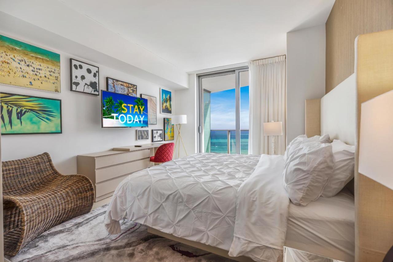 Seashore Resort - 2 Bedroom Right On The Beach Direct Ocean-View With Amenities On The Rooftop Hollywood Ngoại thất bức ảnh