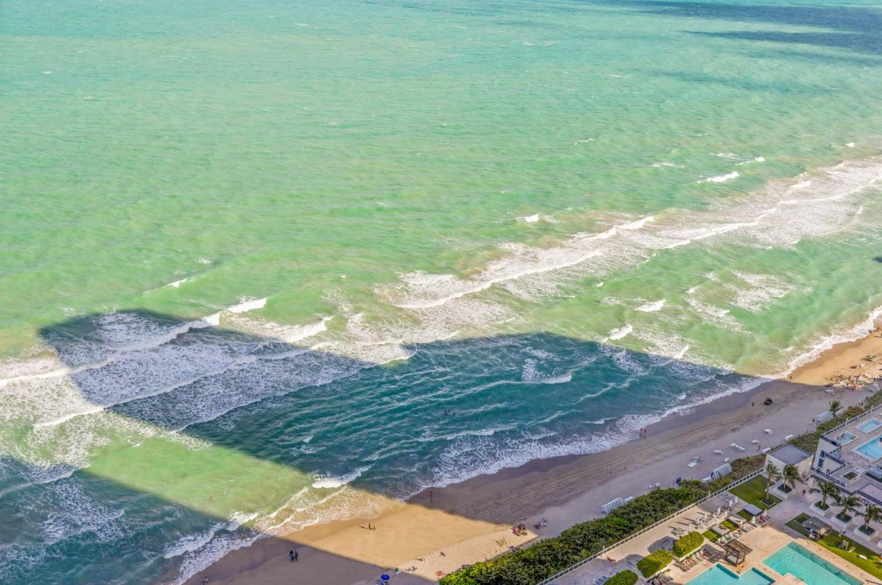 Seashore Resort - 2 Bedroom Right On The Beach Direct Ocean-View With Amenities On The Rooftop Hollywood Ngoại thất bức ảnh